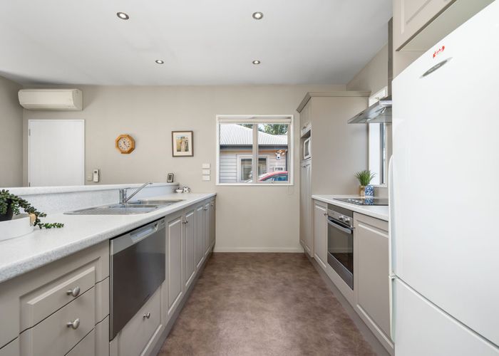  at 15 Streamside Court, Woolston, Christchurch City, Canterbury