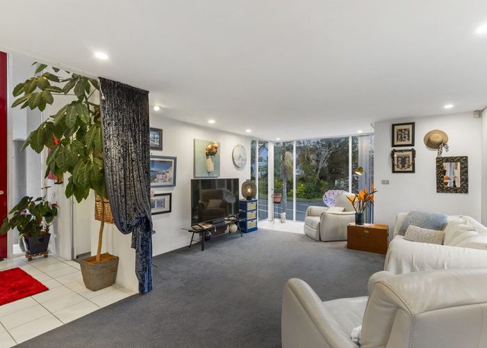  at 8 Lingham Crescent, Torbay, North Shore City, Auckland