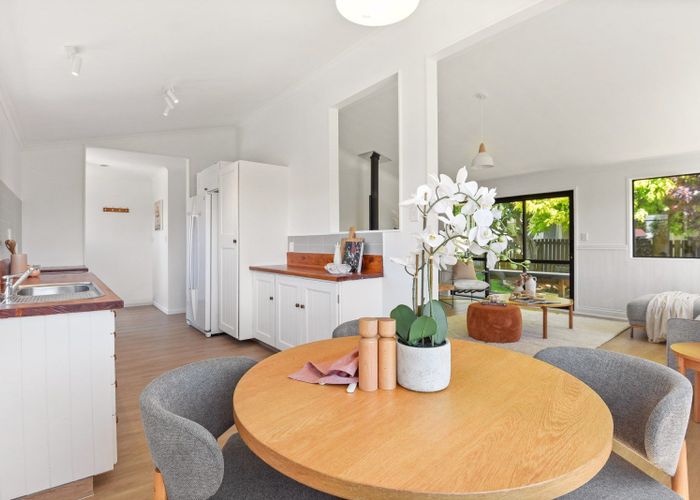  at 12 Matthew Place, Kawaha Point, Rotorua, Bay Of Plenty