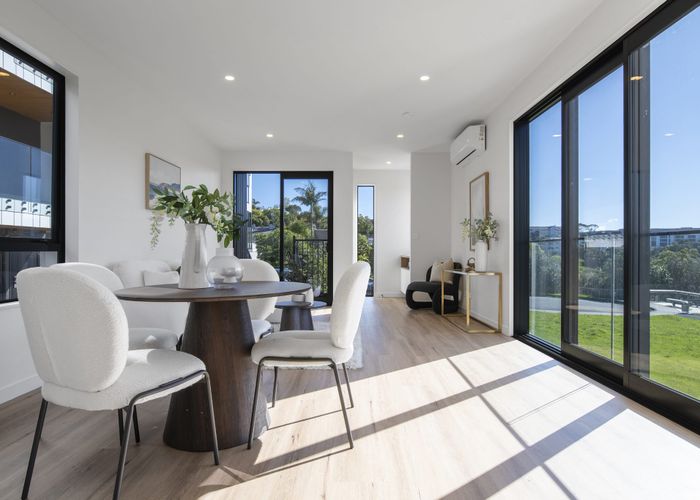  at 33E St Peters Street, Northcote, North Shore City, Auckland