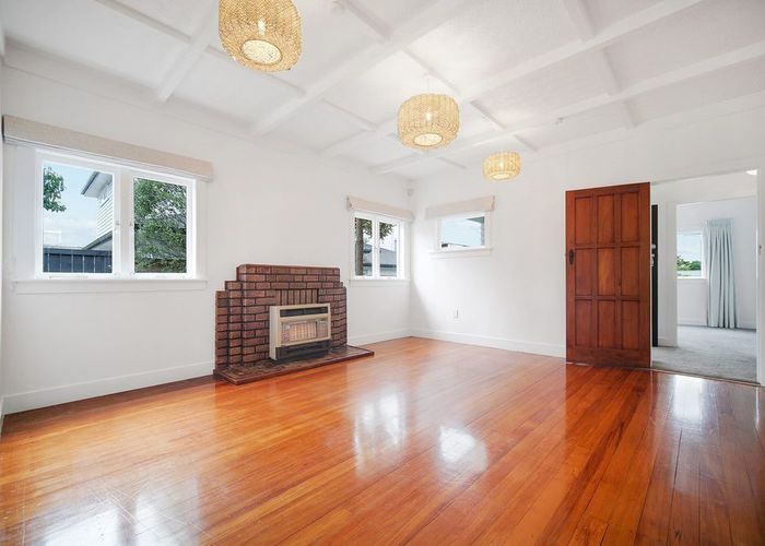  at 114A Kiwi Rd, Point Chevalier, Auckland City, Auckland