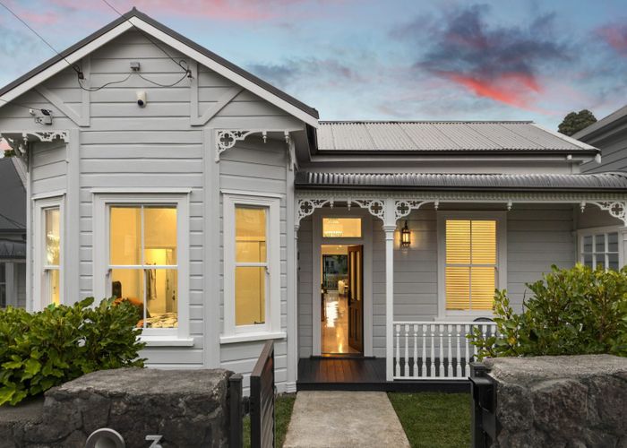  at 3 Leamington Road, Mount Eden, Auckland