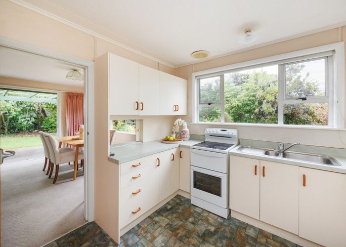  at 6 Eton Place, Terrace End, Palmerston North