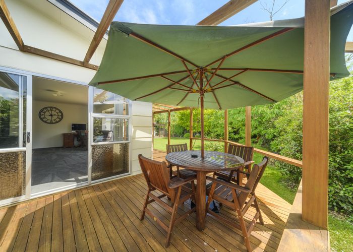  at 8 Flower Street, Bulls