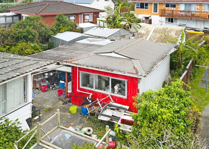  at 5 Allington Road, Massey, Auckland