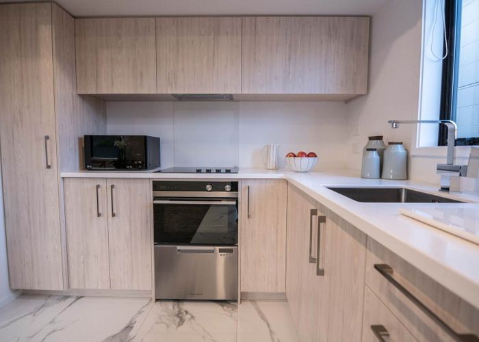  at 10/137 Tirimoana Road, Te Atatu South, Waitakere City, Auckland