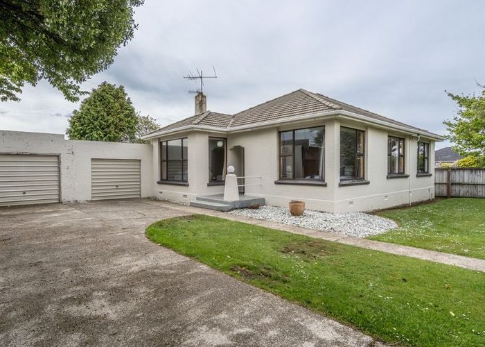  at 8 Inglewood Road, Hawthorndale, Invercargill
