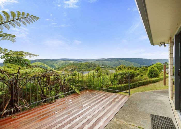  at 32 Mt Marua Way, Timberlea, Upper Hutt