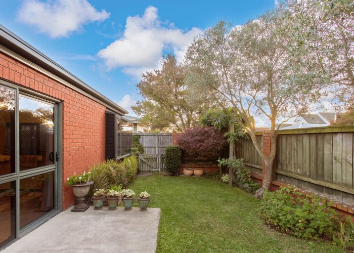  at 1/76 St Albans Street, St Albans, Christchurch