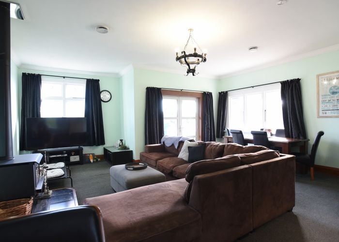  at 216 Steel Road, Lorneville, Invercargill