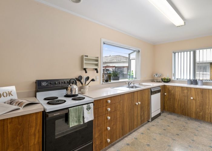  at 2 Winslow Place, Levin, Levin