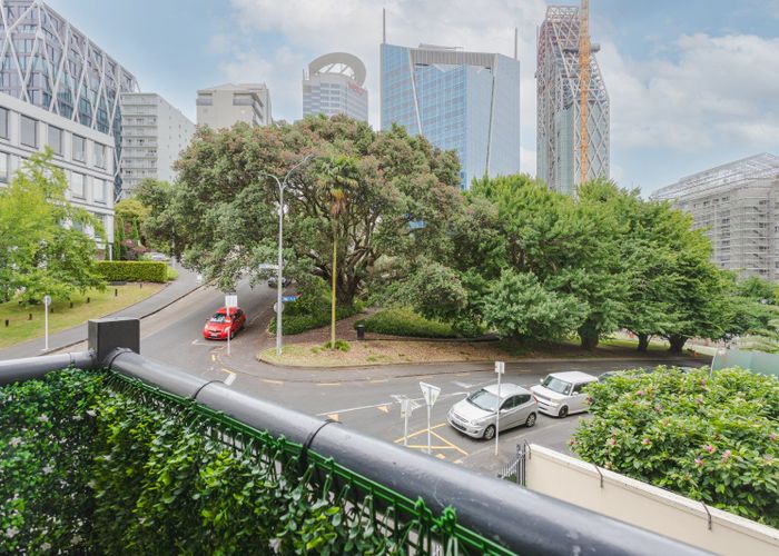  at 2B/2 Eden Crescent, City Centre, Auckland City, Auckland