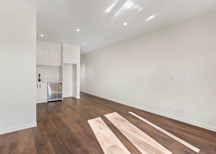  at 38 Long George Drive, Totara Park, Manukau City, Auckland
