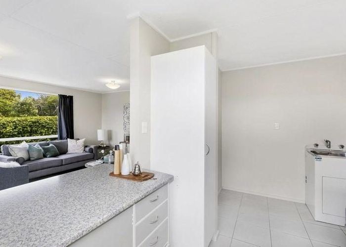  at 10B Camellia Tce, Maungaraki, Lower Hutt, Wellington