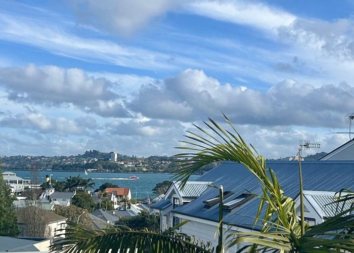  at 2/9 Calliope Road, Devonport, North Shore City, Auckland