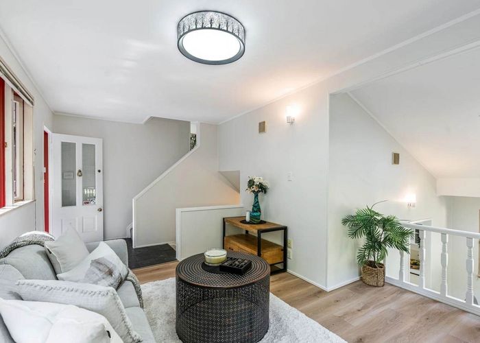  at 39 Wood Bay Road, Titirangi, Waitakere City, Auckland