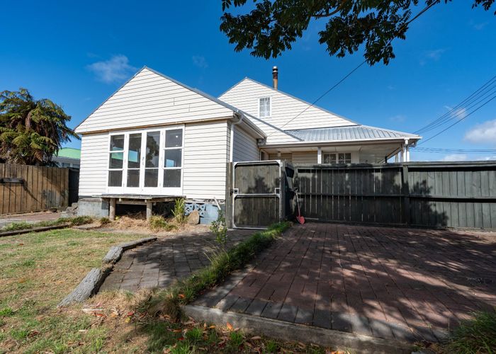  at 5 Irvine Street, Frankton, Hamilton, Waikato