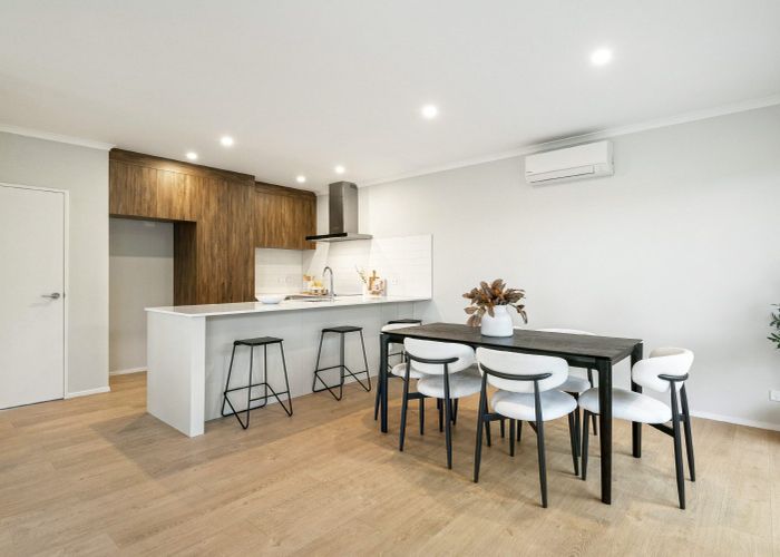  at 8/7 Parapara Place, Albany, North Shore City, Auckland