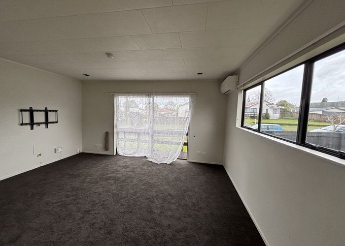  at 12 Posa Ave, Henderson, Waitakere City, Auckland