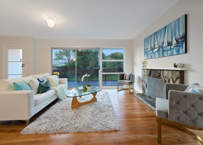  at 43 Riverpark Crescent, Henderson, Waitakere City, Auckland