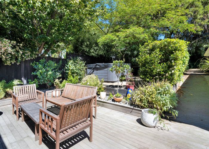  at 233 Eastern Terrace, Sydenham, Christchurch