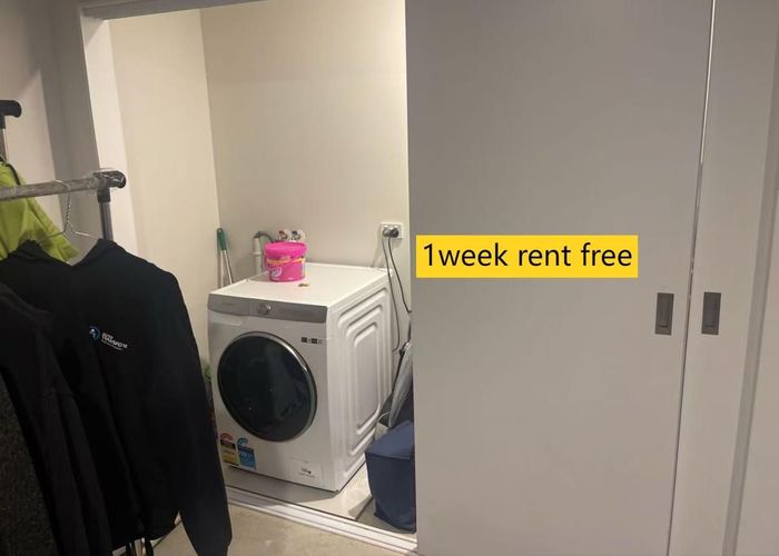  at 21 Lemon Tree Lane, Flat Bush, Manukau City, Auckland