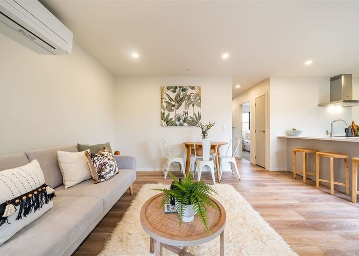  at 5/6 Exchange Street, Ebdentown, Upper Hutt, Wellington