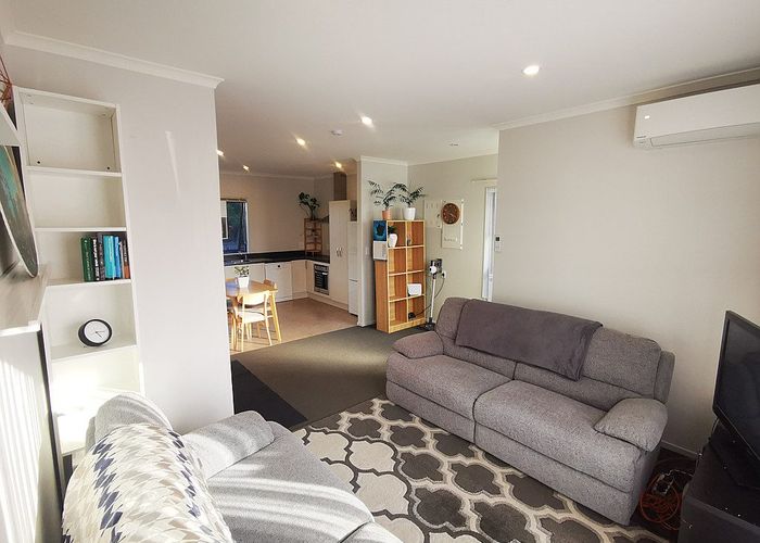  at 35 Tonuitanga Street, Weymouth, Manukau City, Auckland