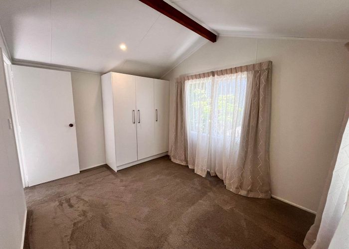  at 3A Earl Road, Titirangi, Waitakere City, Auckland