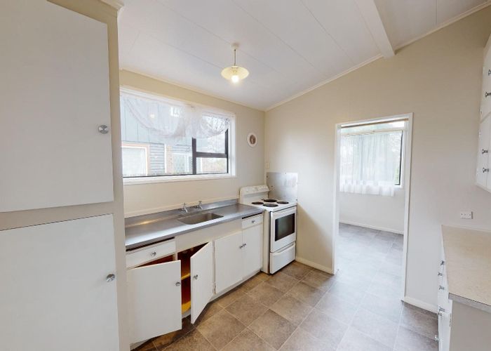  at 16 Motuoapa Place, Kelvin Grove, Palmerston North