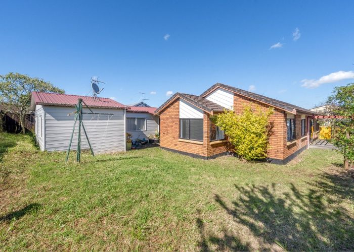  at 58 Aviemore Drive, Highland Park, Auckland