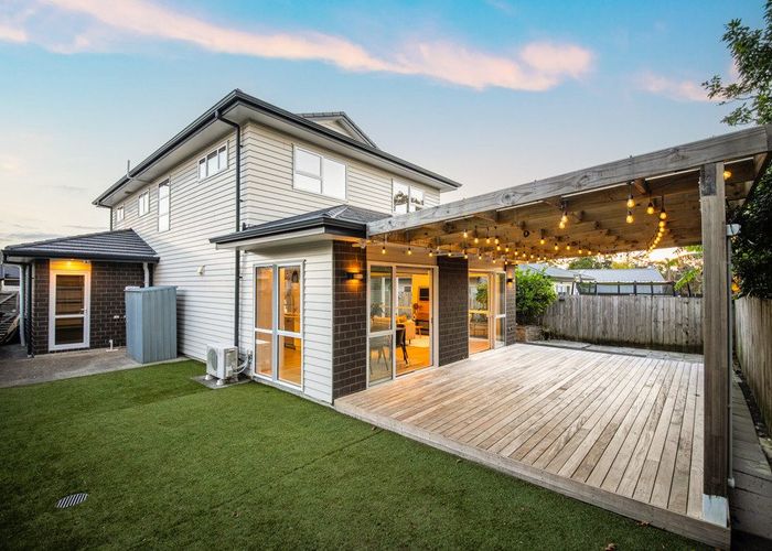  at 10 Marie Costello Way, Beach Haven, North Shore City, Auckland