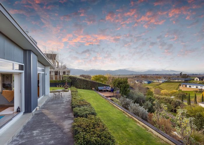  at 8 Ridgetop Rise, Blenheim