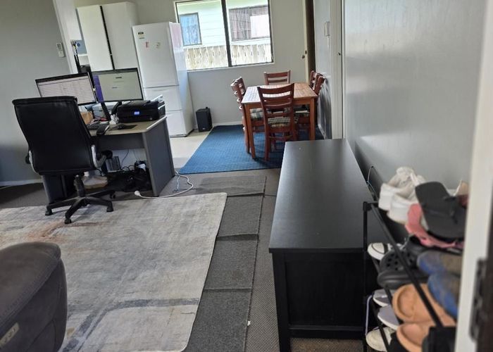  at 2/162 Finlayson Avenue, Clendon Park, Manukau City, Auckland