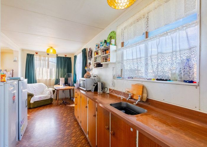  at 21 Amundsen Avenue, Flaxmere, Hastings, Hawke's Bay