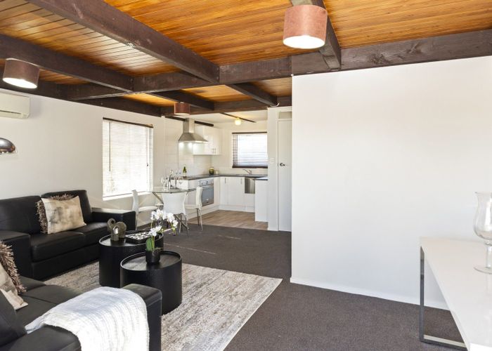  at 4/62 Picton Avenue, Riccarton, Christchurch City, Canterbury