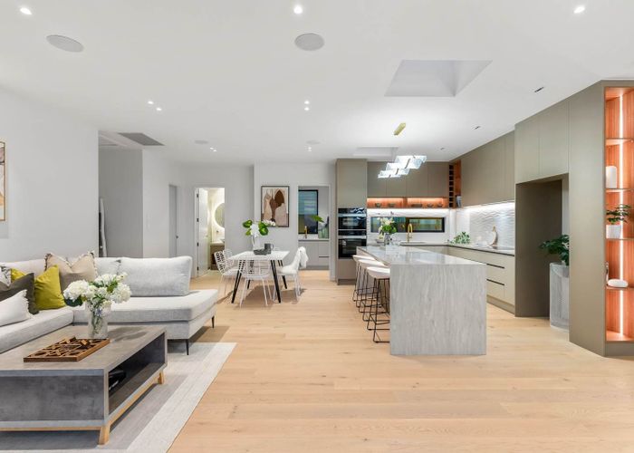  at 437A East Coast Road, Mairangi Bay, North Shore City, Auckland