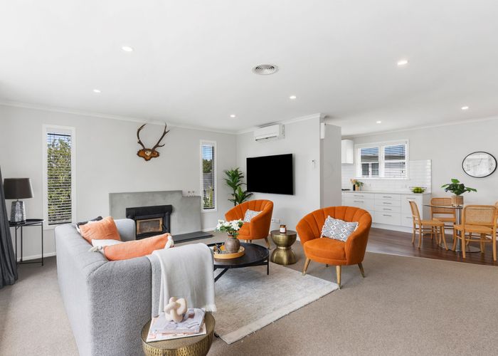  at 58 Batchelor Street, Newlands, Wellington, Wellington
