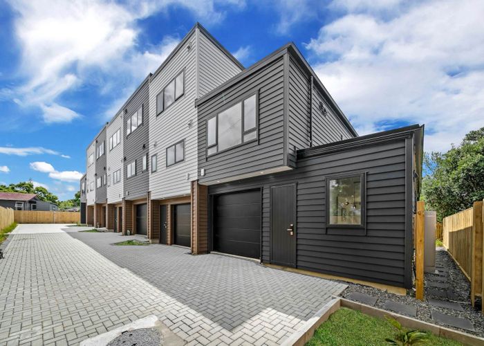  at Lot 4-6/22 Cherry Tree Place, Massey, Waitakere City, Auckland