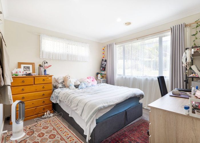  at 42 Tongariro Drive, Aotea, Porirua, Wellington