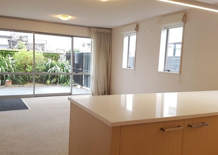  at 5-180 Peterborough Street, City Centre, Christchurch City, Canterbury