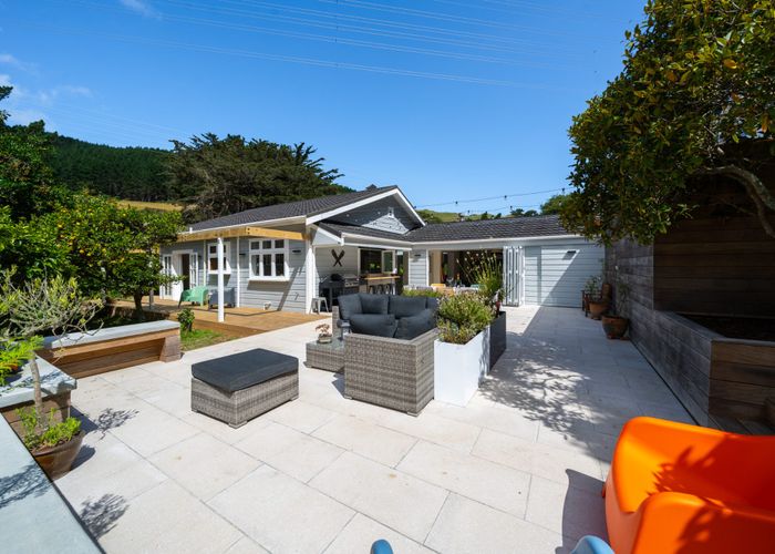  at 215 Takapu Road, Tawa, Wellington, Wellington