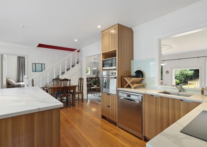  at 125 Woodlands Park Road, Titirangi, Auckland
