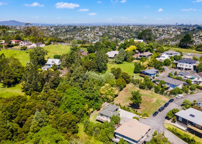  at 19A Viridian Lane, Greenhithe, Auckland