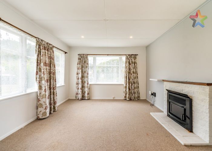  at 35 Frederick Street, Wainuiomata, Lower Hutt