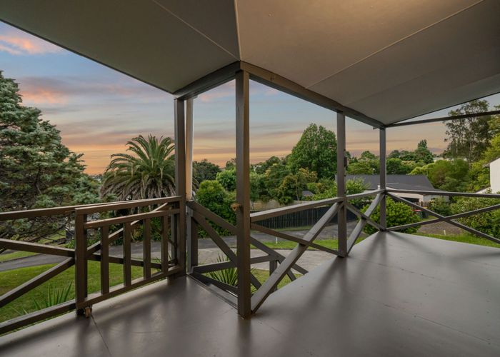  at 17 Palmetto Place, Goodwood Heights, Manukau City, Auckland