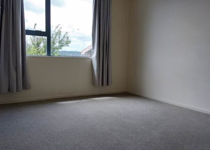  at 20A Kells Place, Botany Downs, Manukau City, Auckland