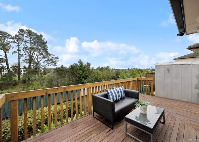  at 12 San Luis Place, Golflands, Manukau City, Auckland