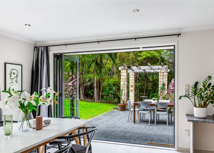  at 129 Stoney Creek Drive, Waitakere, Auckland