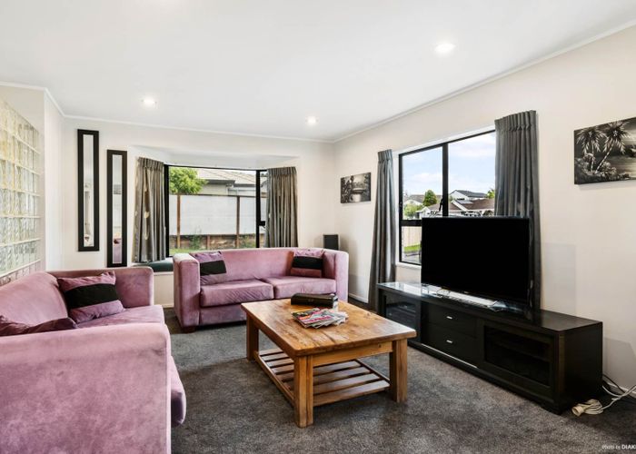  at 23 Mercury Lane, Windsor Park, Auckland